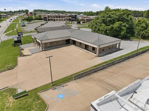 1213 M- South Highway 63, Houston, MO 65483