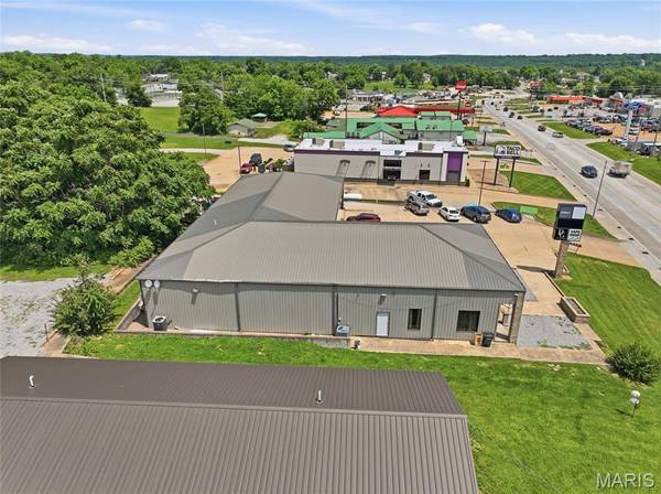 1213 M- South Highway 63, Houston, MO 65483