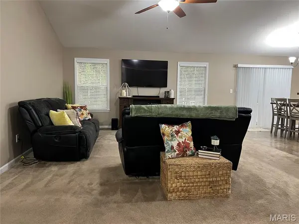 443 Jockeys RUN, Wentzville, MO 63385