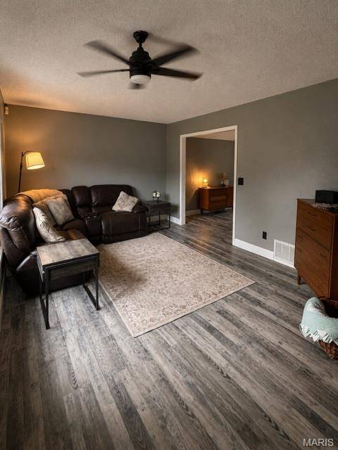 500 Stone Ridge DR, Waynesville, MO 65583