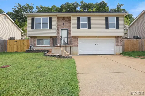 119 Country Club Parc CT, Imperial, MO 63052