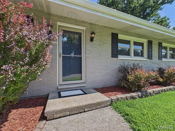 605 Fairway ST, Bethalto, IL 62010
