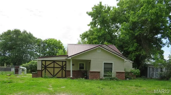 90 W Blue Bird LN, Leasburg, MO 65535
