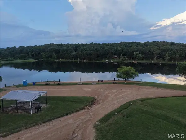 404 Saturn LN, Lonedell, MO 63060