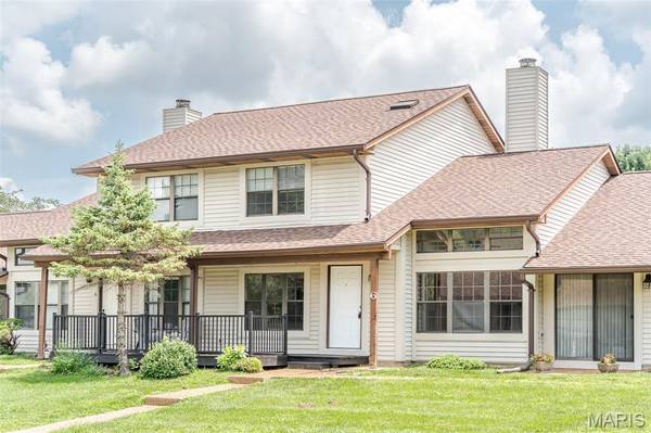 6 Rabbit Trail DR, Washington, MO 63090