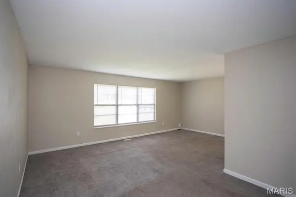 111 BARNETT, Dixon, MO 65459