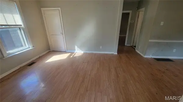 3719 Neosho ST, St Louis, MO 63116