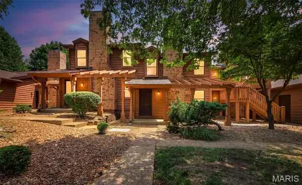 2074 Duclair Parkway, St Charles, MO 63304