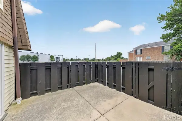 336 Chapel Ridge DR, Hazelwood, MO 63042