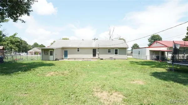811 Chautauqua Lane, Dexter, MO 63841