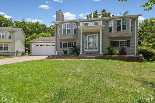 704 Sportsmans CT, Warrenton, MO 63383