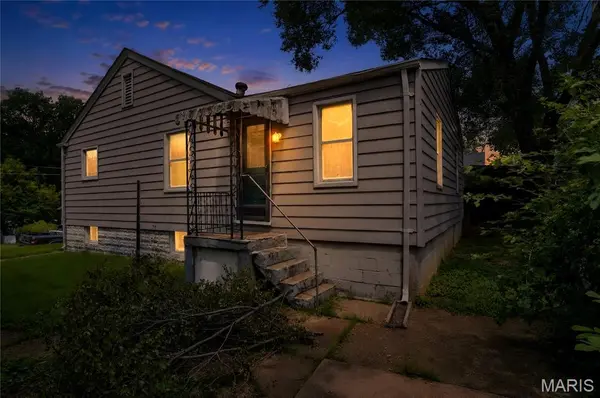 2142 Penfield AVE, Vinita Park, MO 63114