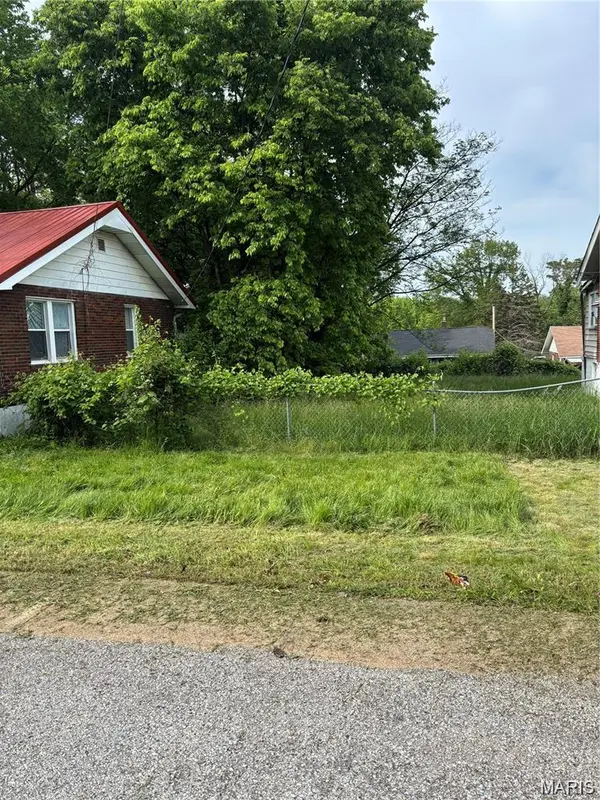 7337 Doncaster DR, Pagedale, MO 63133
