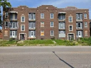 3803 Fair AVE, St Louis, MO 63115