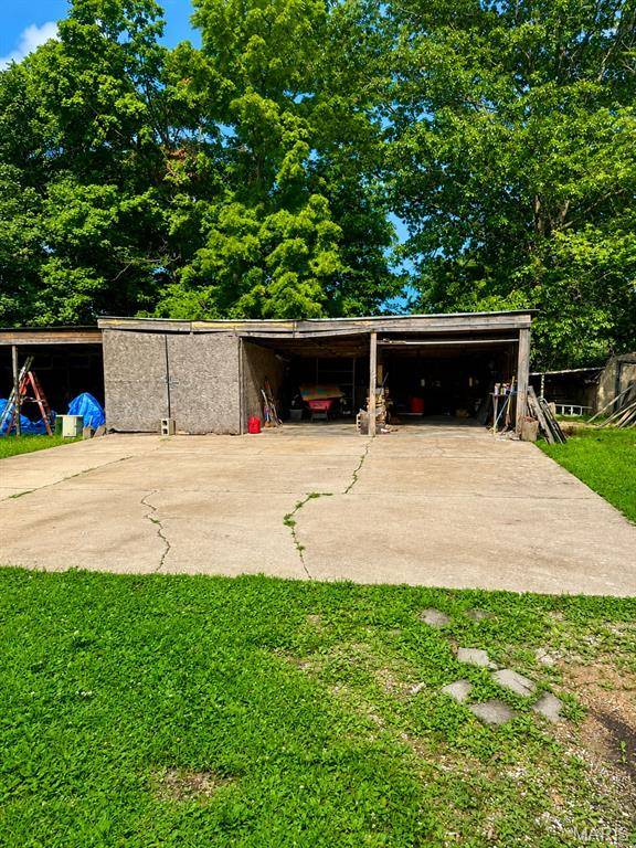413 Reis RD, Ballwin, MO 63021