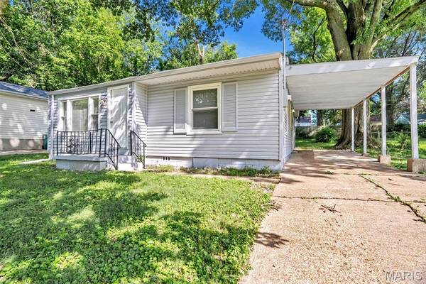 134 Anistasia DR, Calverton Park, MO 63135