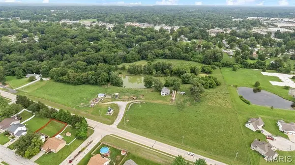 345 Long Acre DR, Fairview Heights, IL 62208