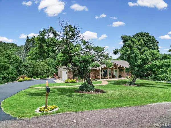 3529 Antonia Woods DR, Imperial, MO 63052