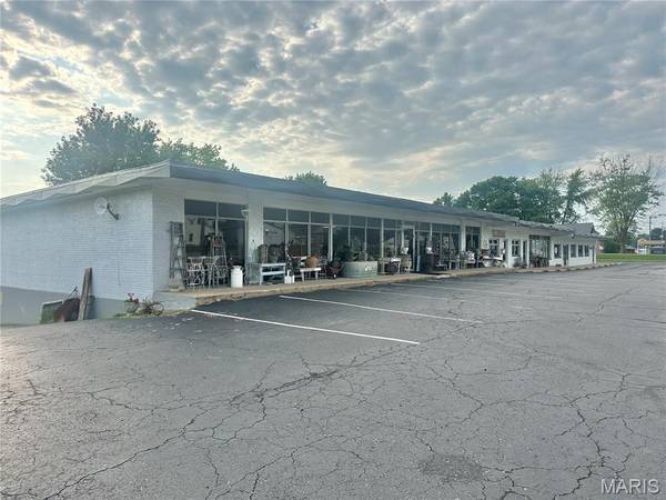 303 Highway 63, Vienna, MO 65582