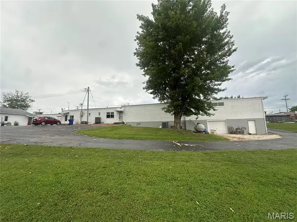 303 Highway 63, Vienna, MO 65582
