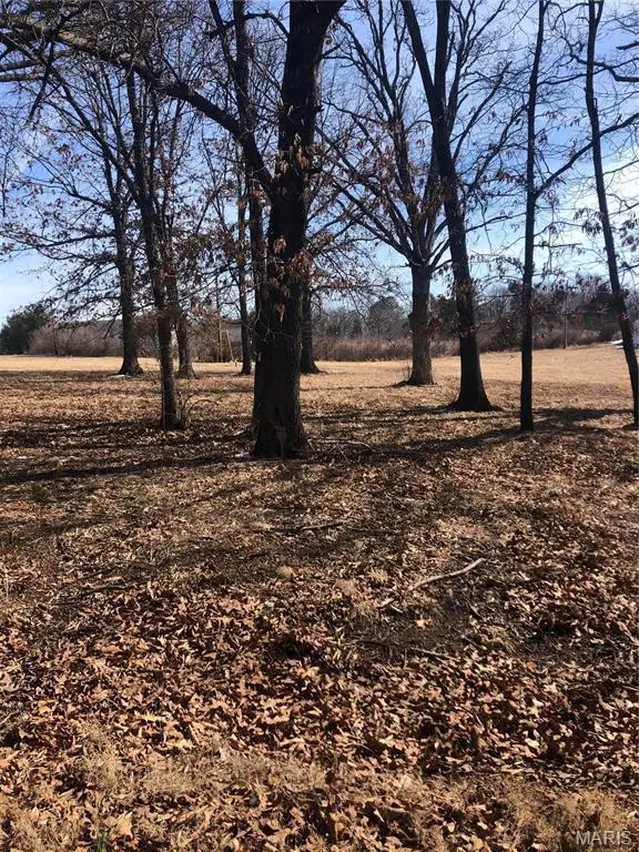 2 Northwoods 1003 Martin, Cuba, MO 65453