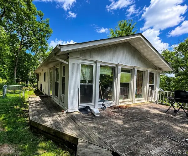 1644 LAKESHORE DR, Owensville, MO 65066