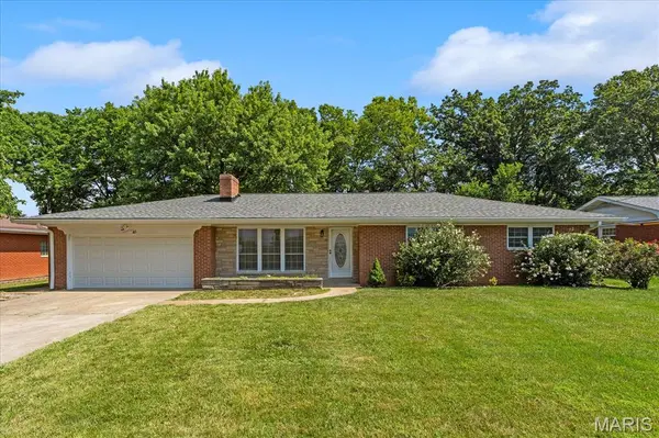 917 Hillcrest ST, Columbia, IL 62236