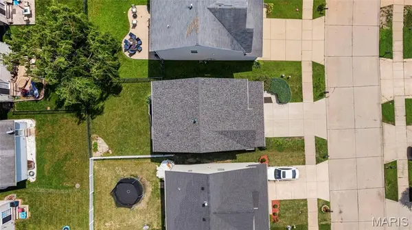 3128 Timberlodge LNDG, St Charles, MO 63301