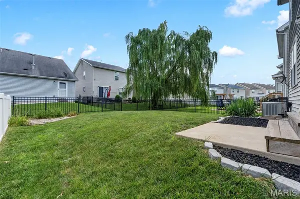 3128 Timberlodge LNDG, St Charles, MO 63301