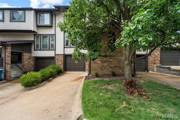 2317 Driftwood PL, Maryland Heights, MO 63146