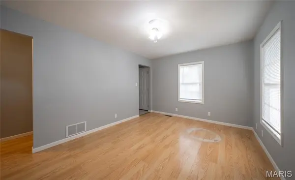 906 E 6th ST, Rolla, MO 65401