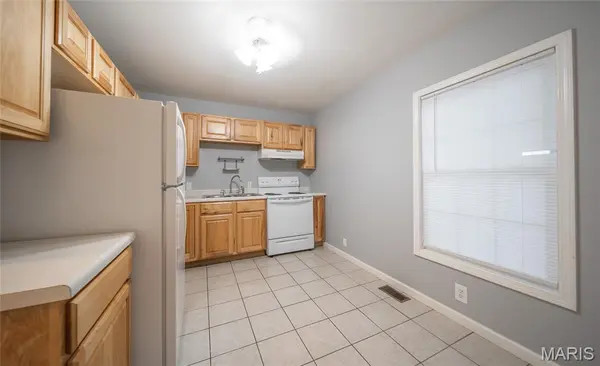 906 E 6th ST, Rolla, MO 65401