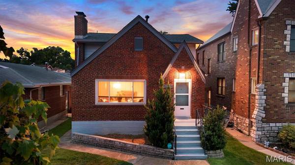 3621 Watson RD, St Louis, MO 63109