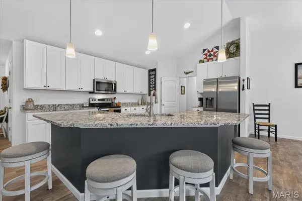 617 Autumn Crest DR, Troy, MO 63379