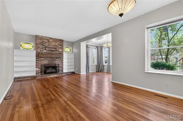 5572 Waterman BLVD #1W, St Louis, MO 63112