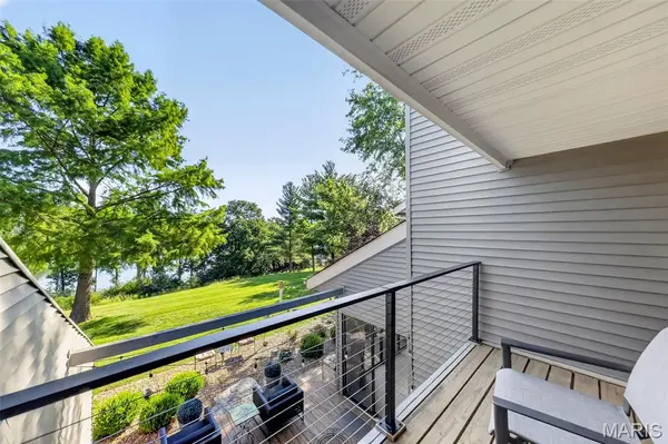 15 Lionshead Ridge DR, Innsbrook, MO 63390