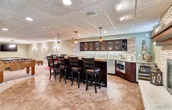 2323 Wellington Estates DR, Chesterfield, MO 63017