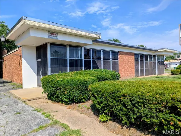 7621 State ST, East St Louis, IL 62203