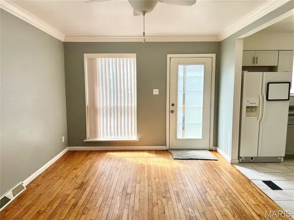 1239 Peggy CT, St Louis, MO 63147