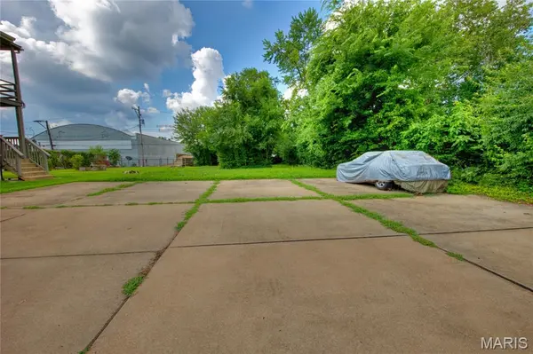 5972 Enright AVE, St Louis, MO 63112