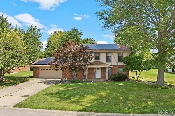 1711 Fairway DR, Shiloh, IL 62269