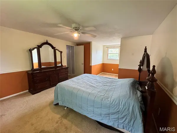 38 W Garden Walk DR, St Peters, MO 63376