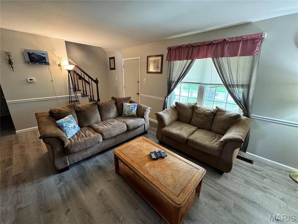 38 W Garden Walk DR, St Peters, MO 63376