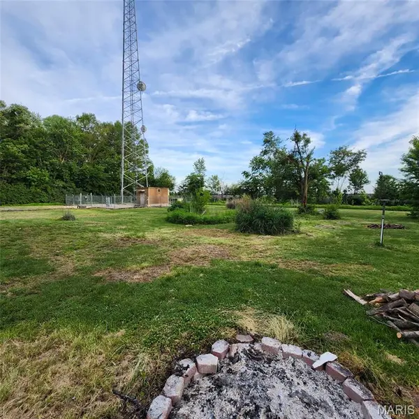 309 E Clay ST, Pleasant Hill, IL 62366