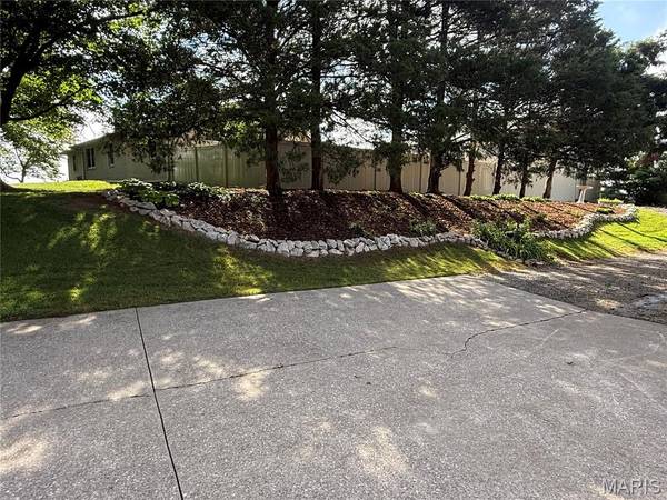 3316 County Road 316, Cape Girardeau, MO 63701