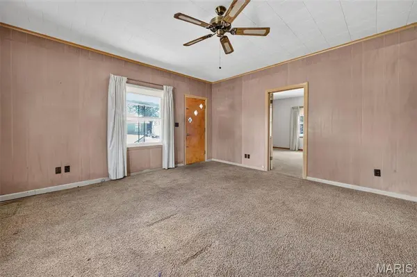 206 S Main Cross ST, Bowling Green, MO 63334