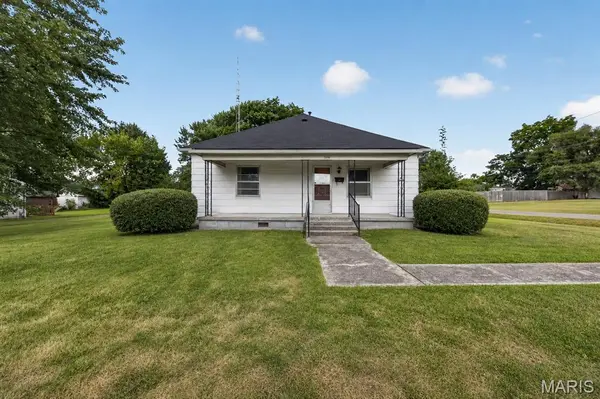 206 S Main Cross ST, Bowling Green, MO 63334