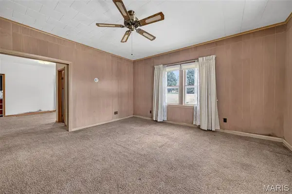 206 S Main Cross ST, Bowling Green, MO 63334
