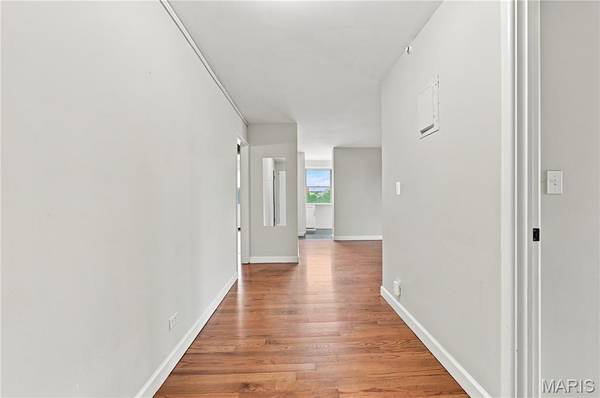 4466 W Pine BLVD #6B, St Louis, MO 63108