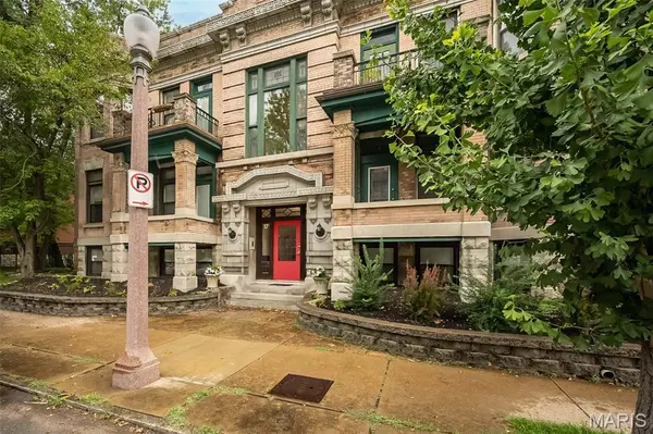 19 N Taylor AVE #2N, St Louis, MO 63108